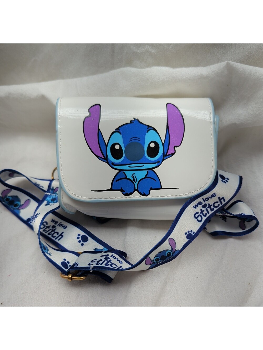 Small Purse For Girls Featuring Stitch we love stich strap magnet closure